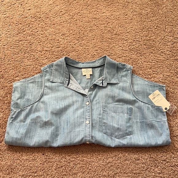 Classic Shirt - Picture 6 of 7